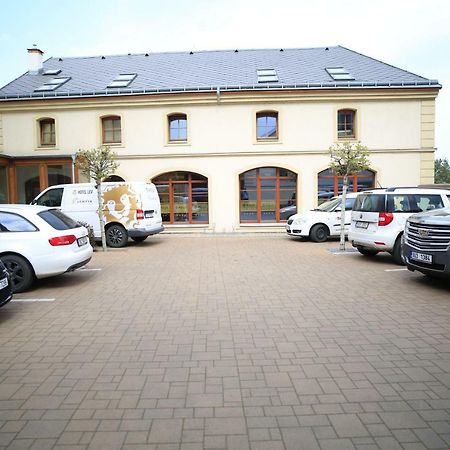 Hotel Lev Lovosice Esterno foto