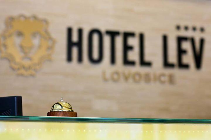 Hotel Lev Lovosice Esterno foto
